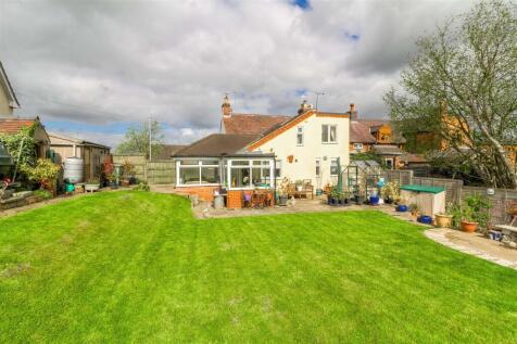 Chestnut Lane, Clifton Campville, B79