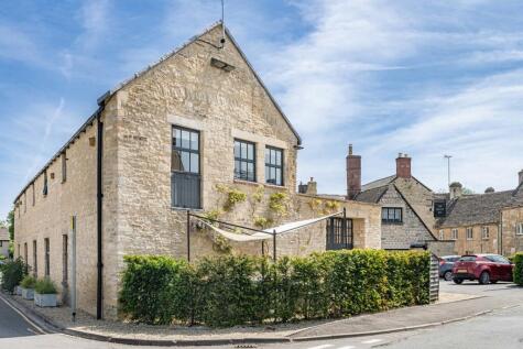 Gloucester Street, Cirencester, Gloucestershire, GL7