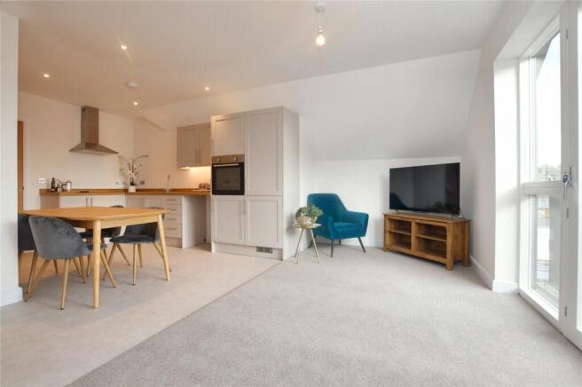 2 bed Apartment for sale Image 11