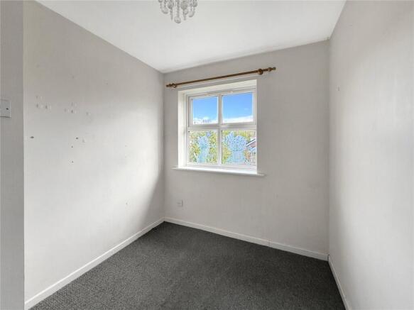 4 bed Detached for sale Image 9