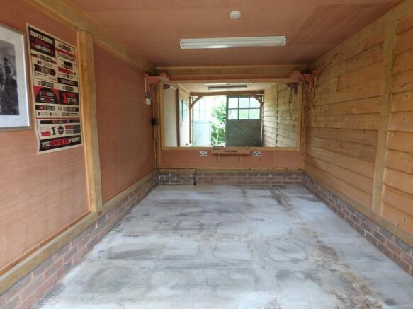 Photo 21