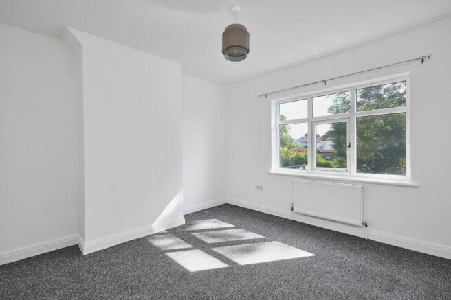 3 bed House for sale Image 12