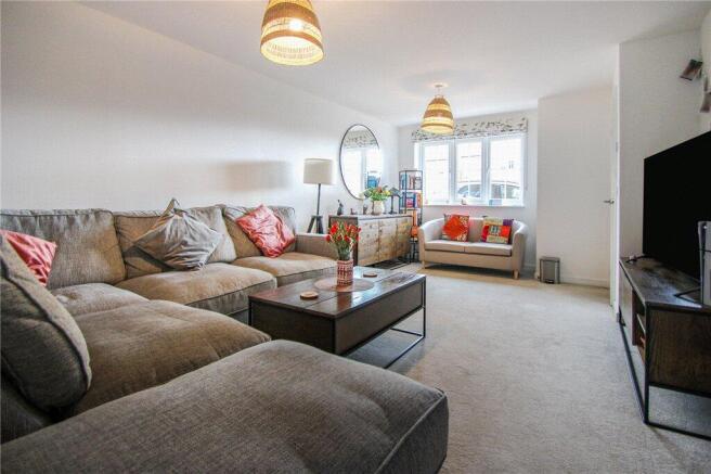 3 bed Semi-Detached for sale Image 7