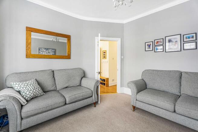 Butler Road, West Harrow Village photo 4