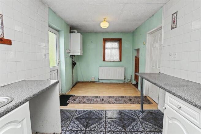 2 bed Semi-Detached for sale Image 6