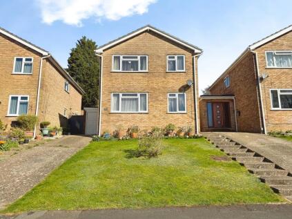 Curlew Close, High Wycombe, Buckinghamshire