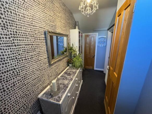4 bed Terraced for sale Image 5