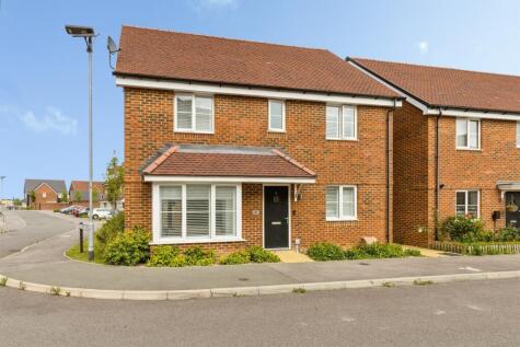 Cambridgeshire Walk, Faygate, Horsham