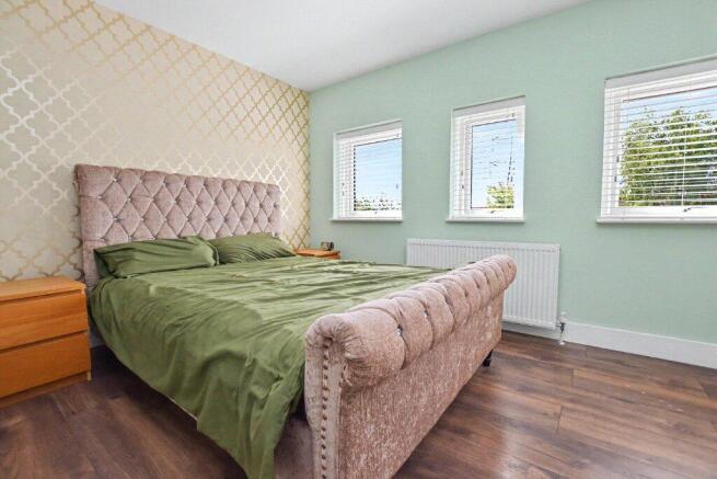 3 bed Detached for sale Image 6