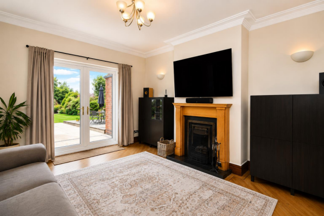 4 bed Detached for sale Image 7