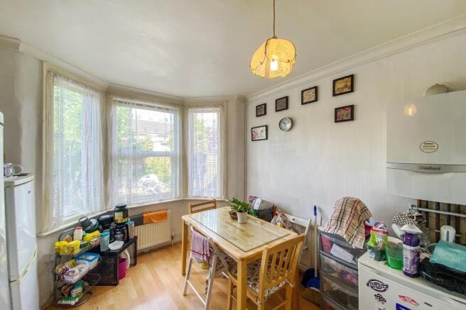 39 Waldeck Road, Duckett's Green, London N15 3EL