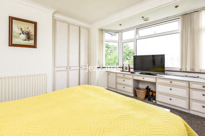 Uxbridge Road, Feltham, TW13