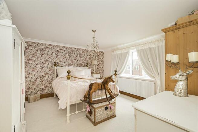 2 Cleveland Close32.jpg