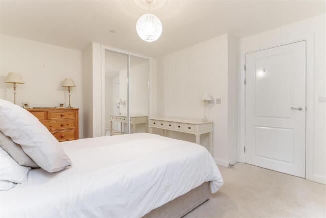 1 bed Flat for sale Image 10