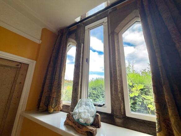 2 bed Detached for sale Image 7