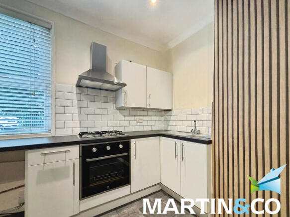 1 bed Terraced to rent Image 5