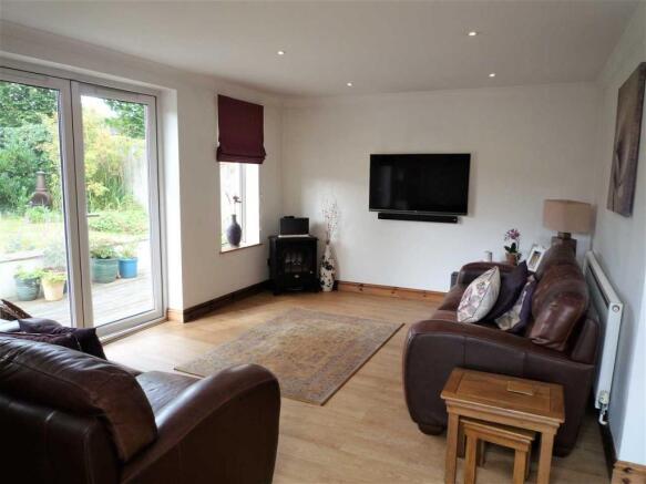 FAMILY ROOM (Rear):