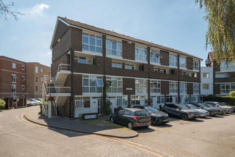 Goral Mead, Rickmansworth, Hertfordshire