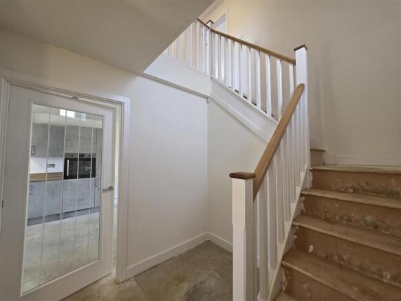2 bed Detached for sale Image 8