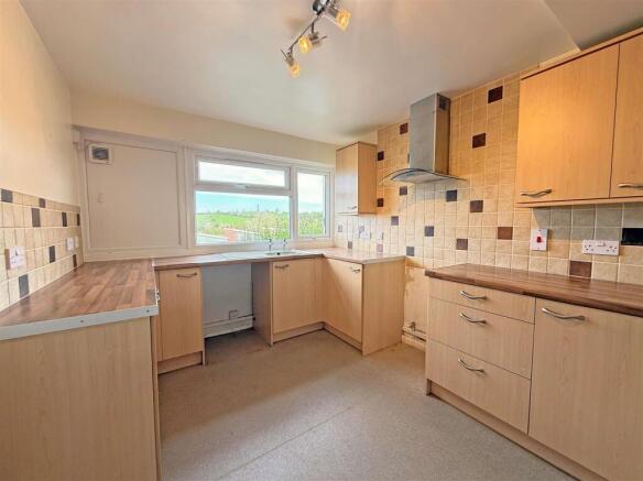 Langley Cres 162 - Kitchen FP.jpg