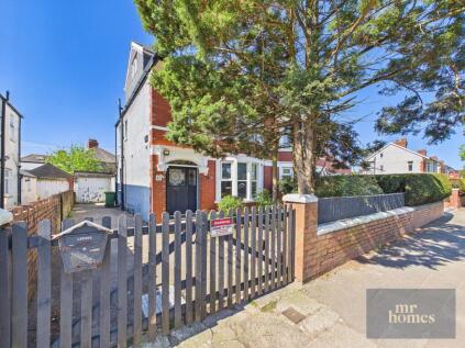 Manor Way, Whitchurch, Cardiff, CF14