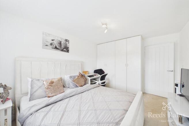 4 bed Detached to rent Image 9