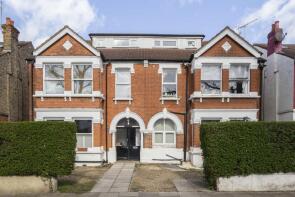 Flat 3, 116-118, Windermere Road, Ealing W5 4TH