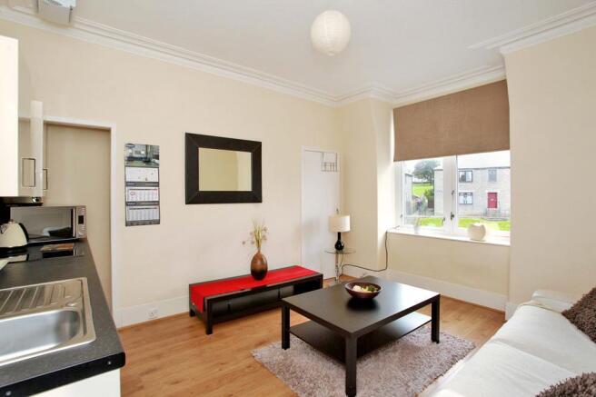 Lounge/Kitchen