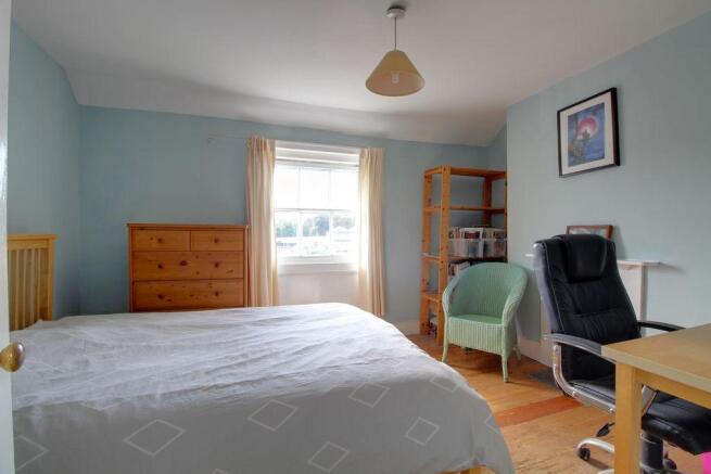 Bedroom 2 (Double)