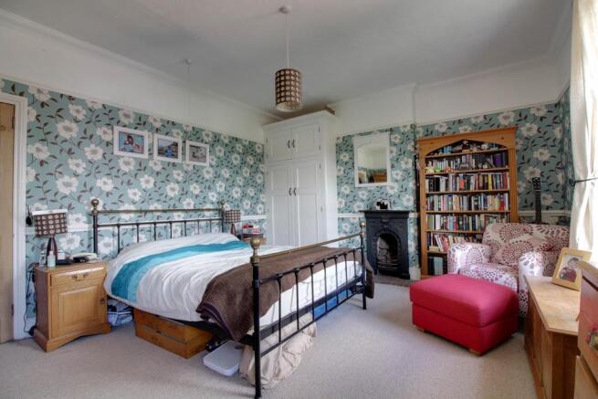 Bedroom 1 (Double)