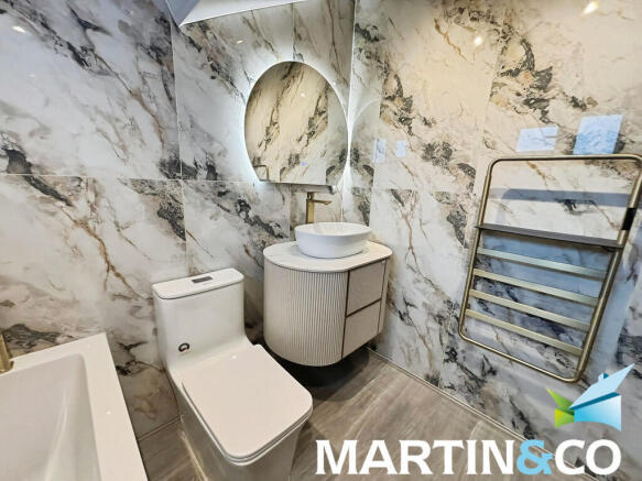 1 bed Apartment to rent Image 11