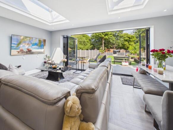 Open Plan Living/Dining/Kitchen