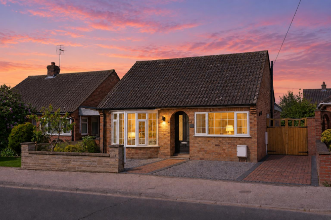 2 bed Detached Bungalow for sale in york