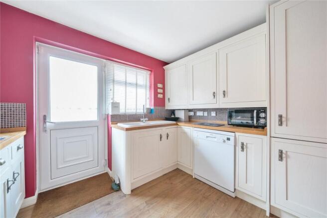 3 bed Bungalow for sale Image 8