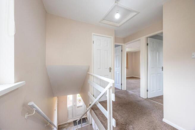 3 bed Semi-Detached for sale Image 9