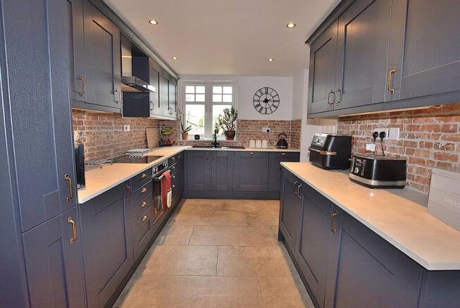 kitchen square_01