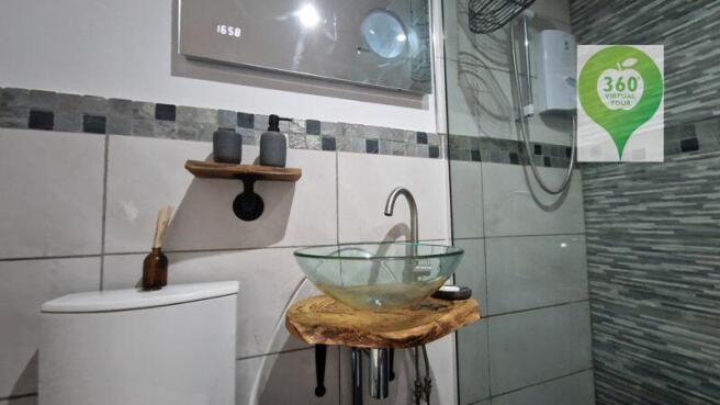 Photo 11