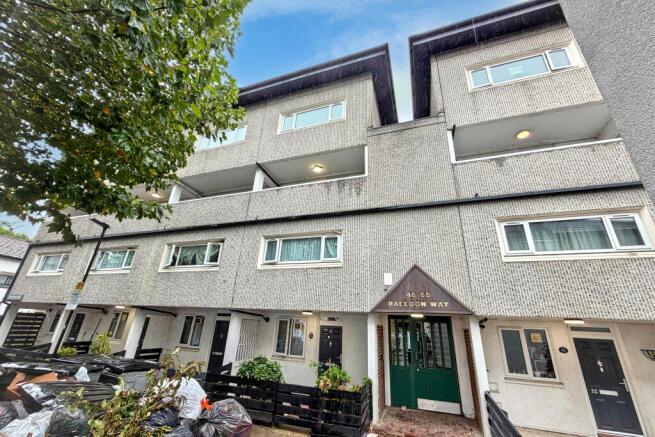 48 Raccoon Way, Hounslow, Middlesex, TW4 7PJ