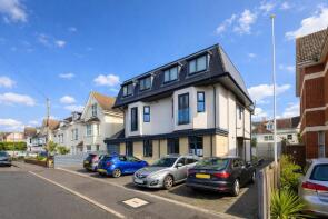 Flat 2, Alum Pointe, Alumhurst Road, Bournemouth BH4 8HR