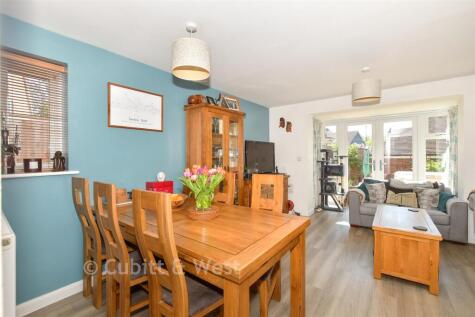 Smith Road, Broadbridge Heath, West Sussex