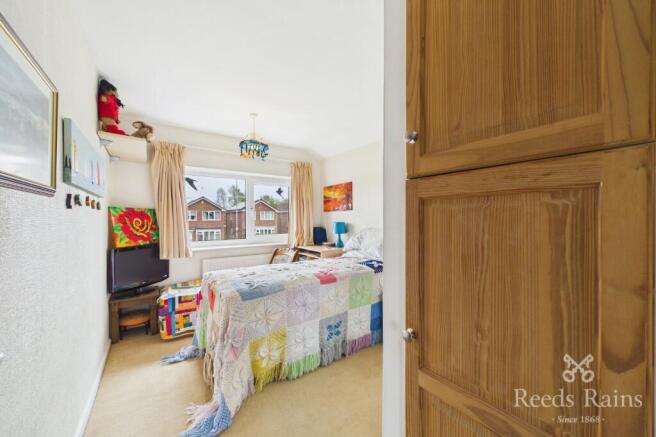 4 bed Detached for sale Image 10