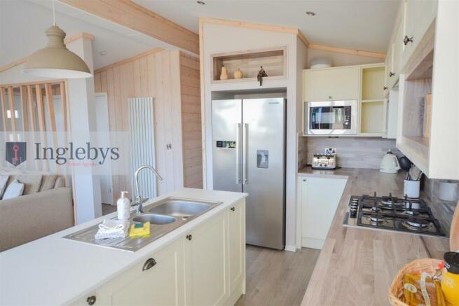 3 bed Park Home for sale Image 8