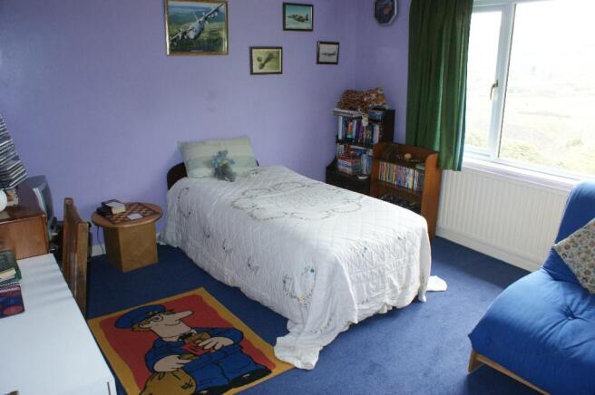 Second bedroom
