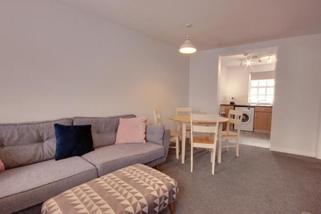 2 bed Apartment for sale Image 7