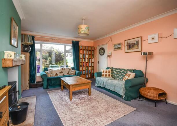 26 Langley Gardens-10.jpg