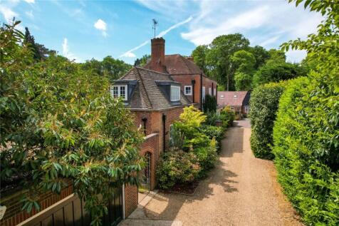 Burwood Road, Walton-On-Thames, KT12