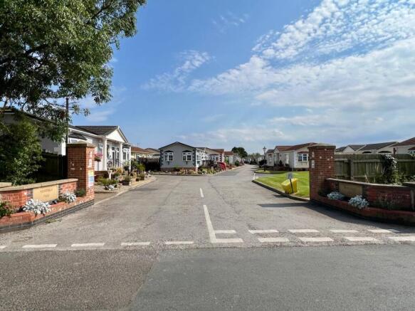 2 bed Park Home for sale Image 10
