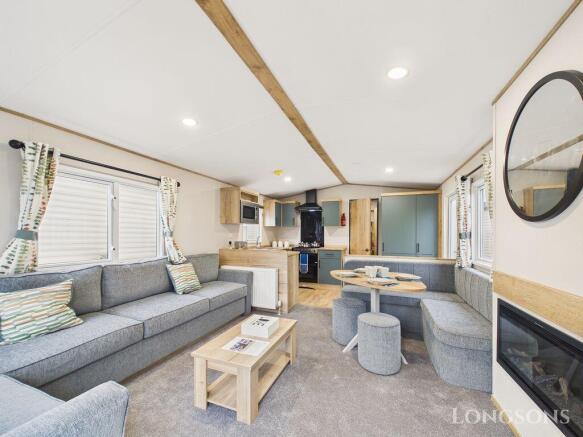 Cam02173g0 Pr0347 Still019