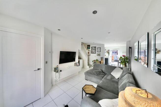 2 bed Terraced for sale Image 4