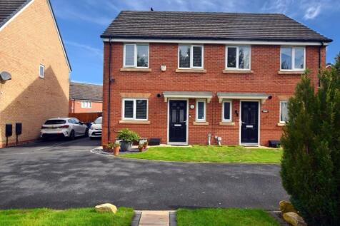 Fleetwith Close, Middleton, Manchester, Greater Manchester, M24
